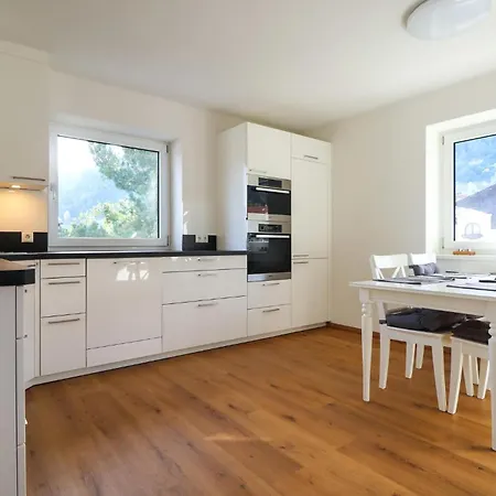 Moderne Ferienwohnung-axams Lejlighed *